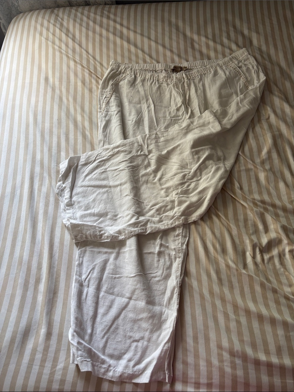 Vintage America Cream and White Elastic Waist Pants